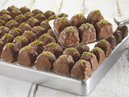 ОЗТАТ БАКЛАВА ПОКРИТА С ШОКОЛАД В ТАРЕЛКА 300 ГР