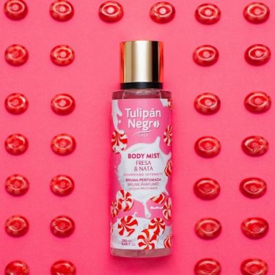 ТУЛИПАН ПАРФЮМЕН СПРЕЙ ЗА ТЯЛО ЯГОДОВА СМЕТАНА И ЗАХАРНИ БОНБОНИ 250 МЛ