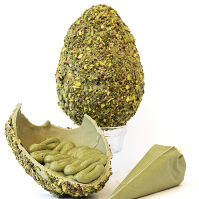 ЩРАУСОВО ЯЙЦЕ СЪС ИЗНЕНАДА ЗА ВЕЛИКДЕН С БЯЛ ШОКОЛАД ШАМ ФЪСТЪК И БАДЕМИ 320 ГР